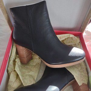 American Rag black boots